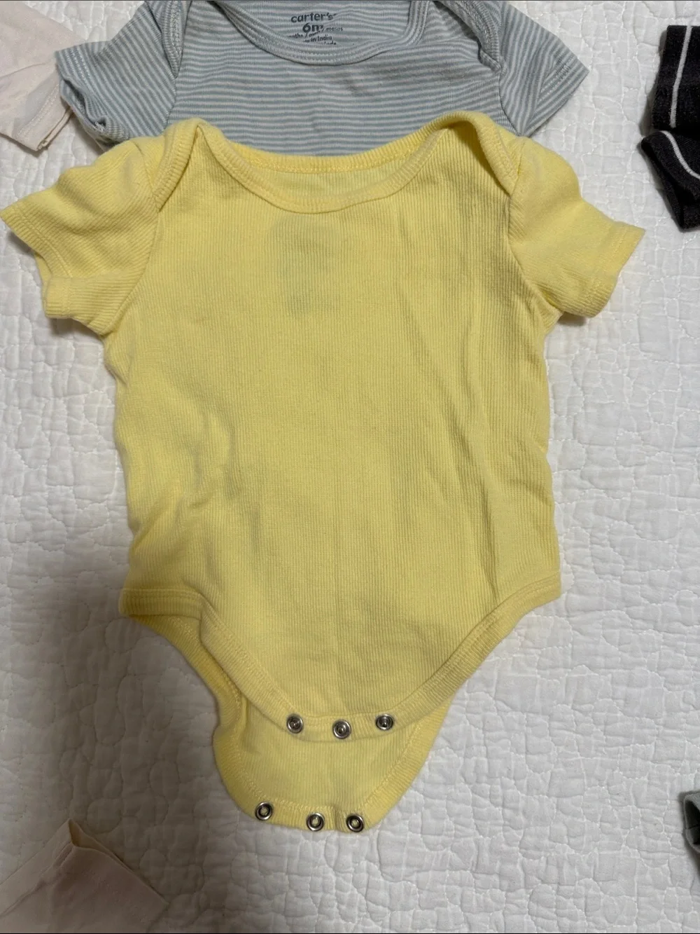 Mixed brands 6 packs Short-Sleeve and long sleeve 6 month Baby Bodysuits